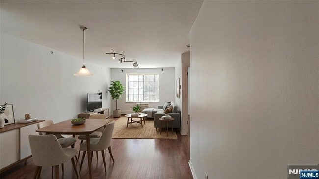 Building Photo - 1412 Faulkner Ct