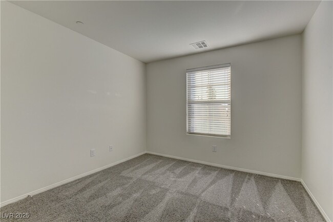 Building Photo - 10156 Ruggles Mansion Ave