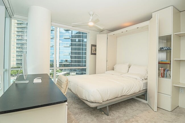 Building Photo - Fully Furnished and Spacious 2 Bedroom 2 Bath - OCEAN VIEW!