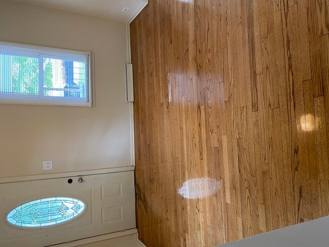 Building Photo - 440 N Cleveland Ave