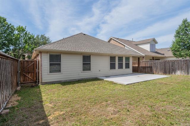 Building Photo - 9604 Palm Valley Dr