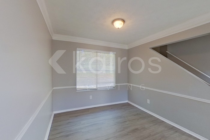 Building Photo - 3160 Creekwood Dr