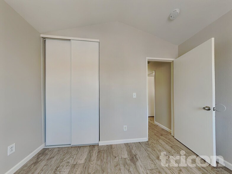 Building Photo - 5348 Catanzaro Way