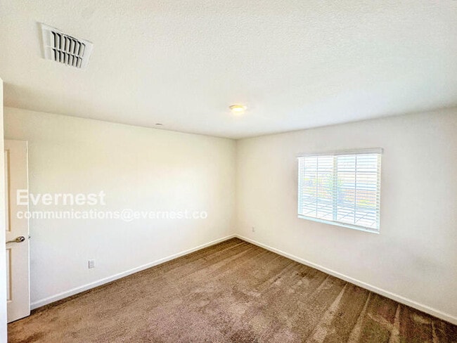 Building Photo - 8128 Bossa Nova Way