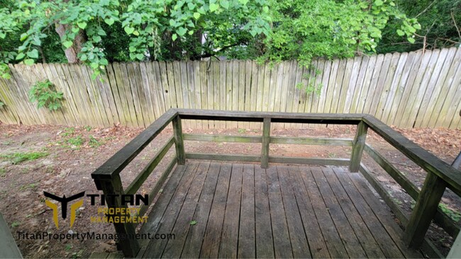 Building Photo - 2 bed/2 bath Apartment