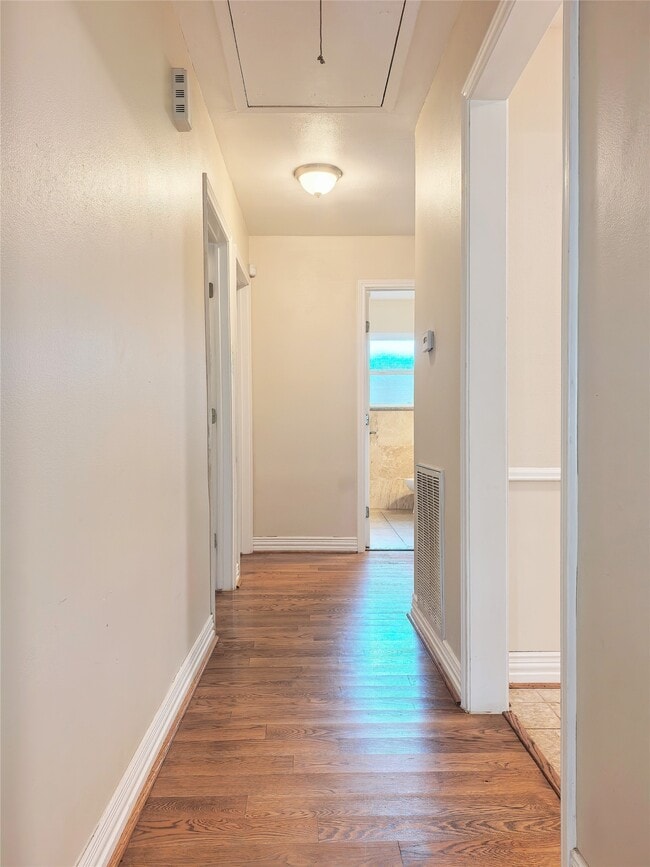 Building Photo - 5118 Lymbar Dr