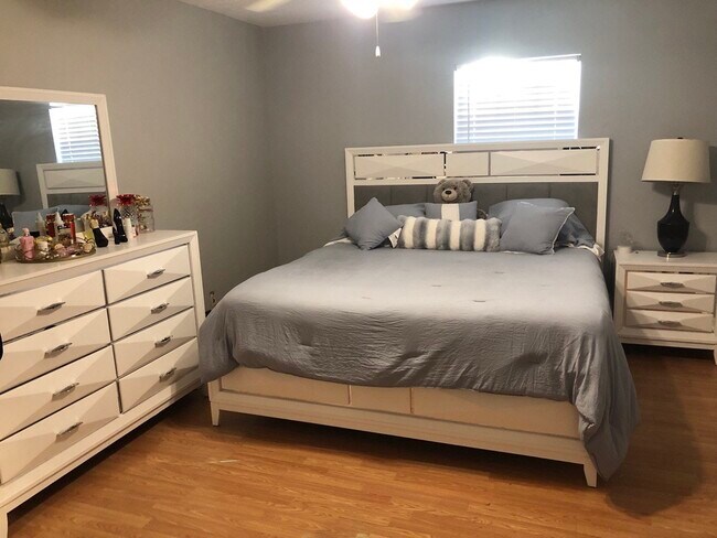 Building Photo - 4708 Christa Ct