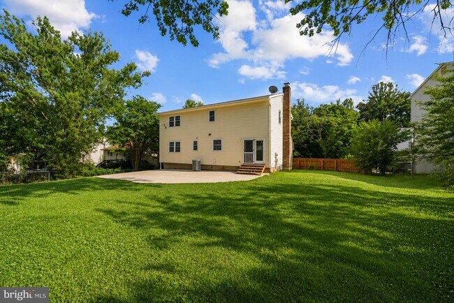 Building Photo - 13204 Nickleson Dr