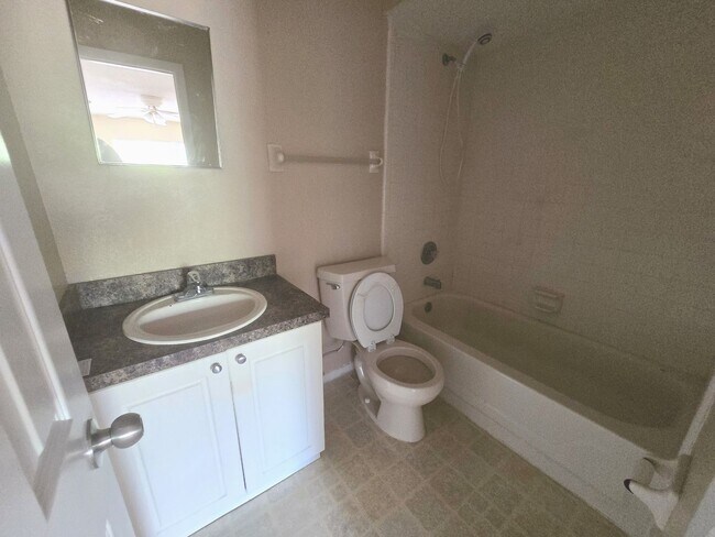 Building Photo - Orlando - 2 Bedroom, 2 Bathroom – $1,545.00