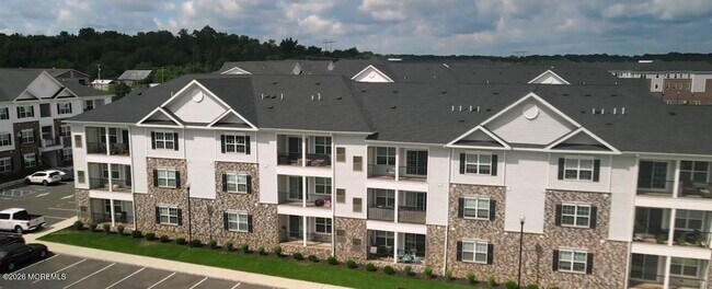 Building Photo - 1021 Vanderbergh Blvd