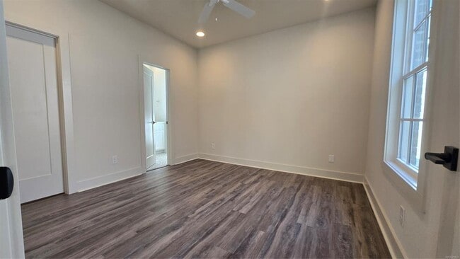 Building Photo - 4517 Broadwick St