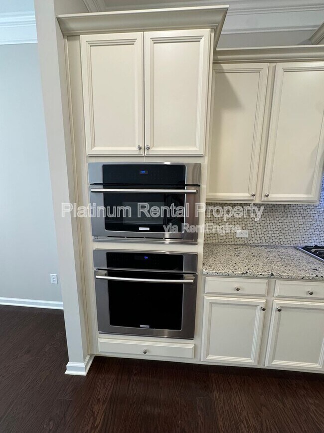 Building Photo - 707 Topsail Ln