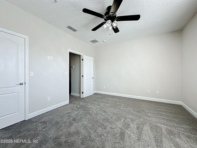 Building Photo - 4320 Ellipse Dr