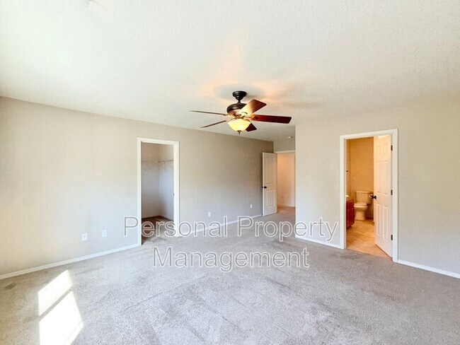 Building Photo - 3312 S 2nd Way