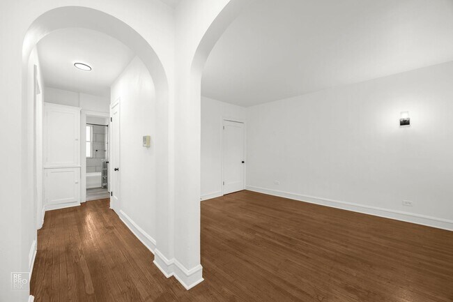 Building Photo - 7901 S Dobson Ave