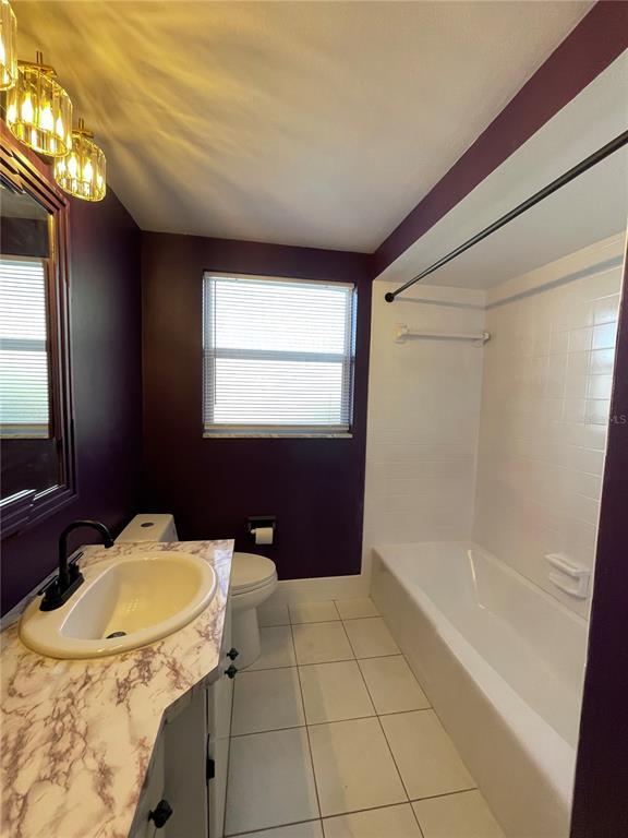 Building Photo - 10120 Willow Dr