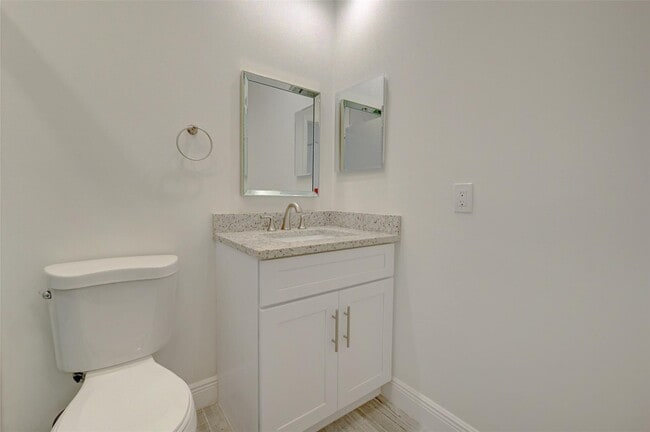 Building Photo - 87 Normandy Ln