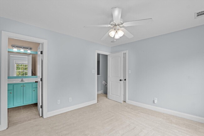 Building Photo - 4117 Chastain Dr