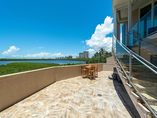 Building Photo - 60 Seagate Dr