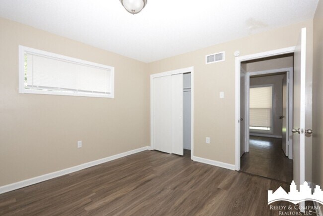 Building Photo - 4278 Mikewood Cove