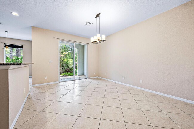 Building Photo - 4981 Bonsai Cir