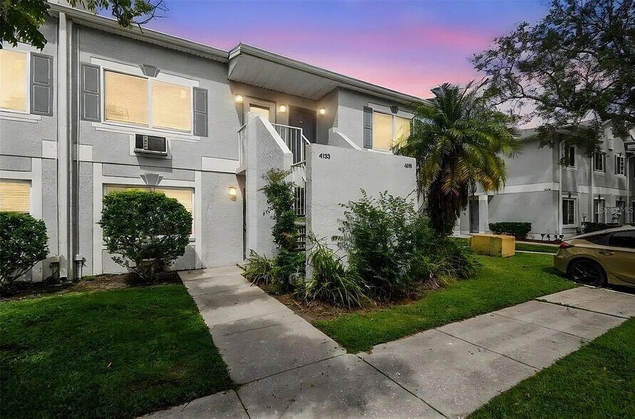 Building Photo - 4134 Dolphin Dr