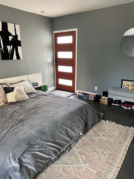 Building Photo - 1510 Hauser Blvd