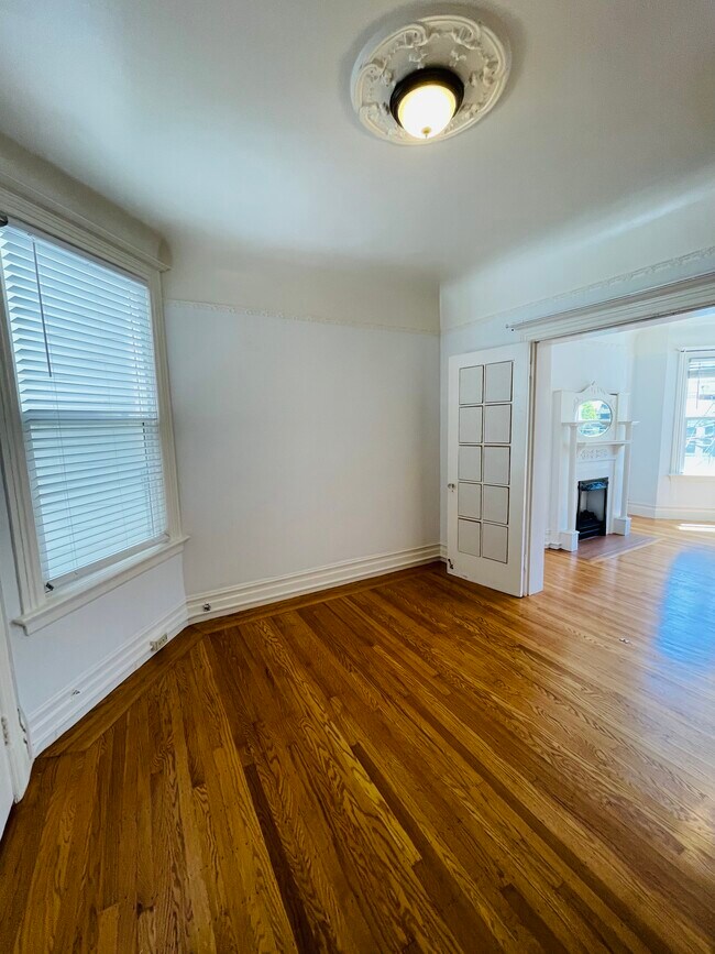 Building Photo - 2632 Post St