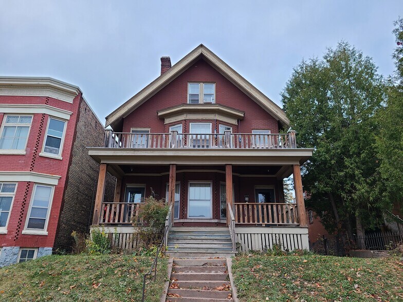 Building Photo - 1111 E 4th St