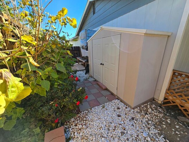 Building Photo - Cozy Home in Northwest Reno Conveniently Located!