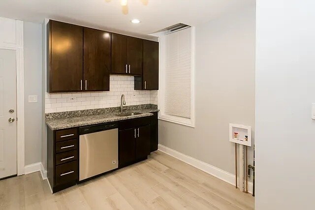 Building Photo - 834 N Mozart St