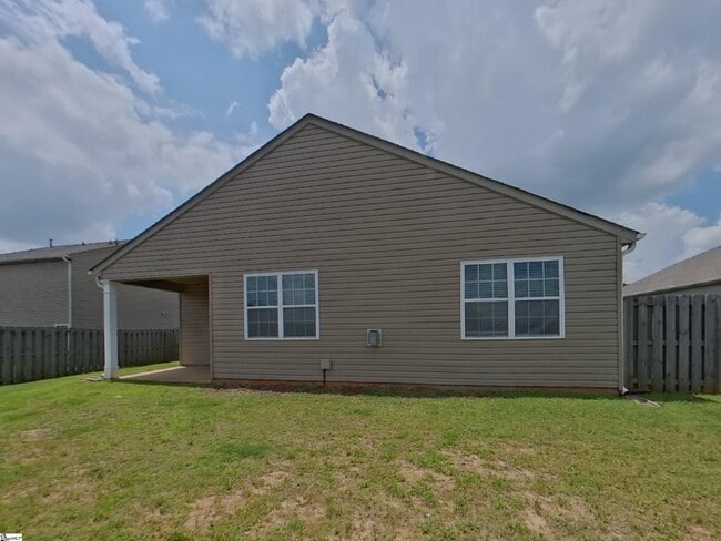 Building Photo - 312 New Spring Ln