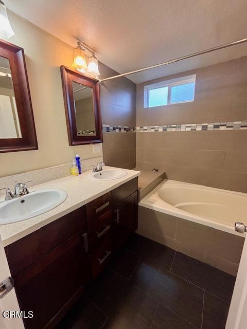 Building Photo - 1900 Lundy Ave