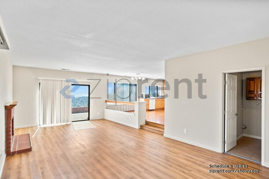 Building Photo - 3700 Hidden Springs Ct