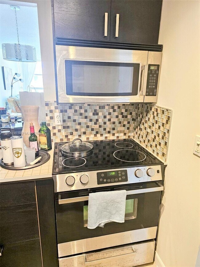 Building Photo - 601 Three Islands Boulevard