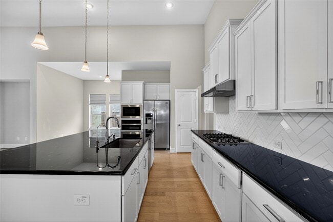 Building Photo - 3031 Lantana Trl