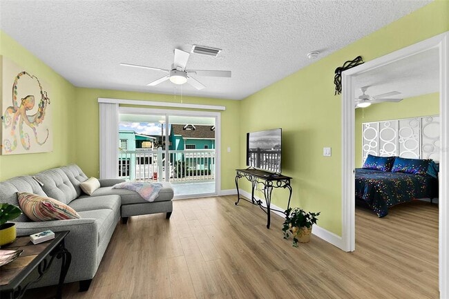 Building Photo - 300 S Central Ave