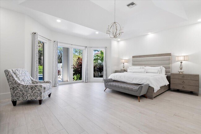 Building Photo - 2313 Golf Brook Dr