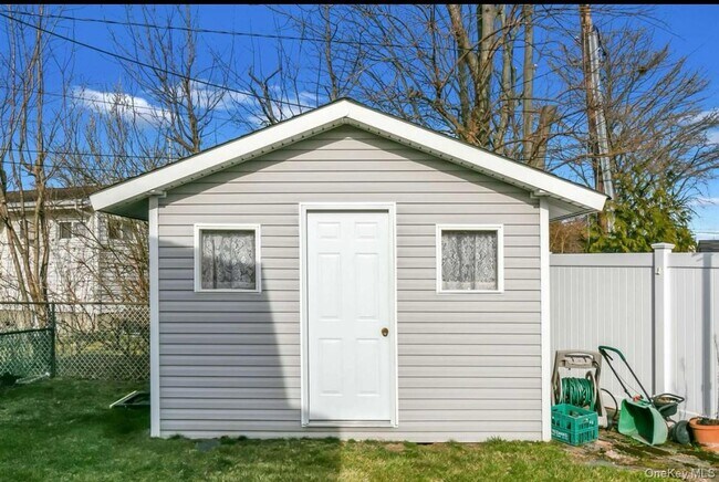 Building Photo - 3561 Courtney Ln
