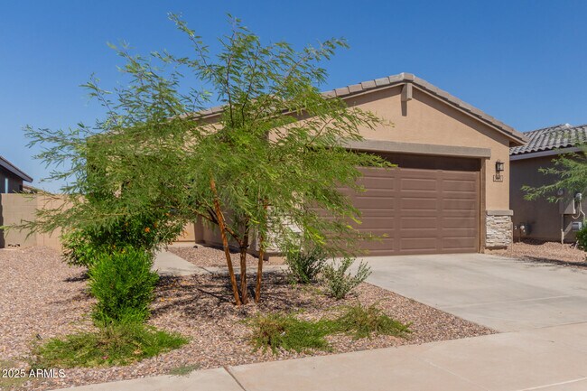 Building Photo - 3022 Hayden Rose Ave