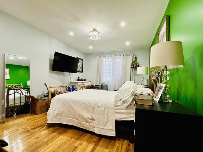 Building Photo - Living in Flatlands Brooklyn