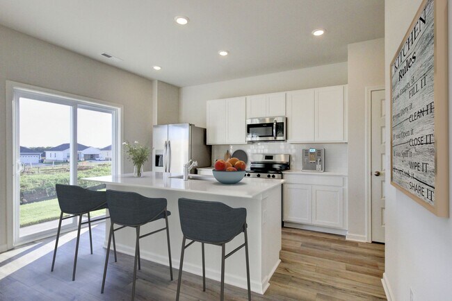 Building Photo - Wow!! 18-month lease in Sango!!