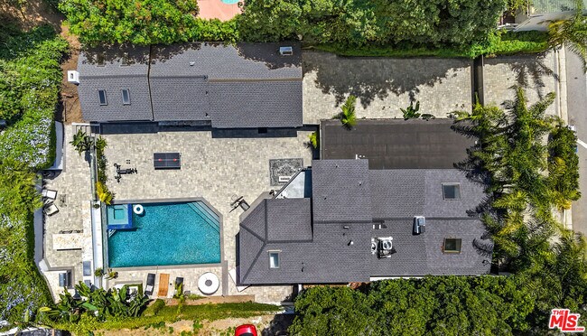Building Photo - 1750 N Beverly Glen Blvd