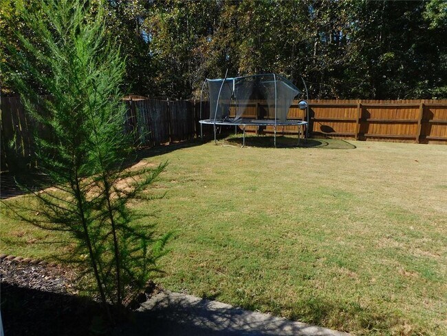 Building Photo - 206 Brookstone Trail