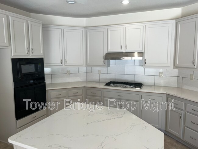 Building Photo - 3918 Ginko Way