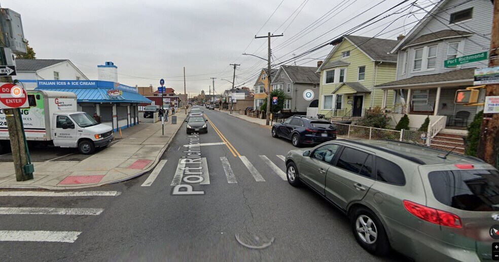 Building Photo - 498 Port Richmond Ave