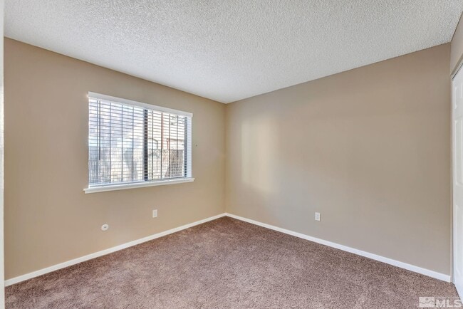 Building Photo - 536 Nichols Blvd