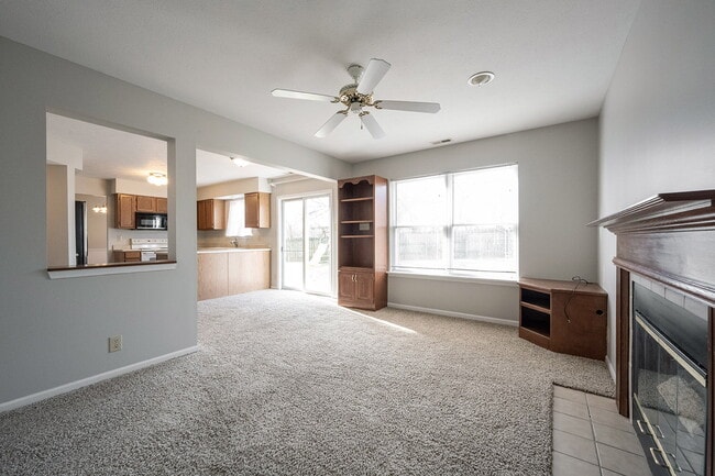 Building Photo - "Spacious 4-Bedroom Retreat with 2.5 Baths...