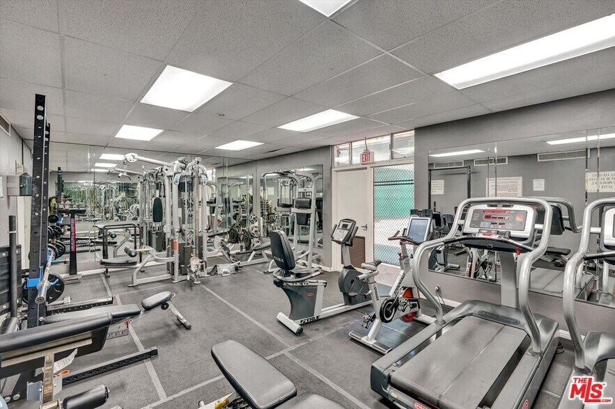 Fitness Center - 10535 Wilshire Blvd