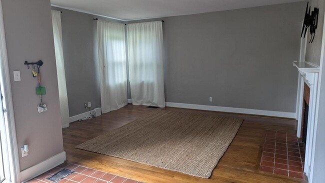 Building Photo - 4785 7th Ct S